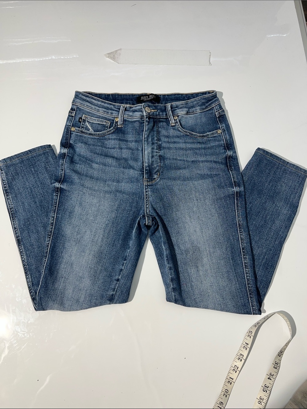 Judy Blue High Rise Medium Blue Wash Jeans